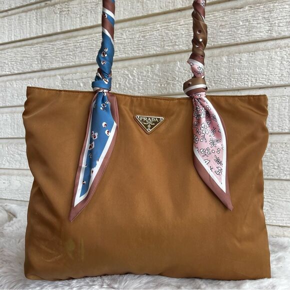 PRADA Tan Nylon Y2K Large Tote Laptop Shoulder Bag Minimalist Fall Re-Edition - Picture 3 of 11